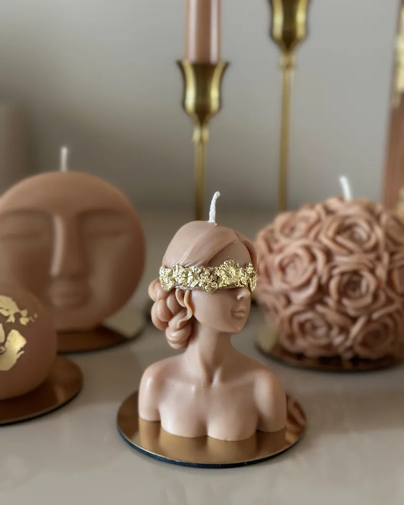 Девушка “Gold Details” — Фото 4